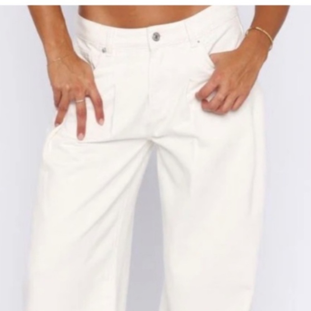 Aritzia Wilfred Free White Pants - Picture 9 of 13